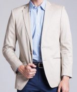 如何才能穿好定制休閑西裝？要注意哪些方面？